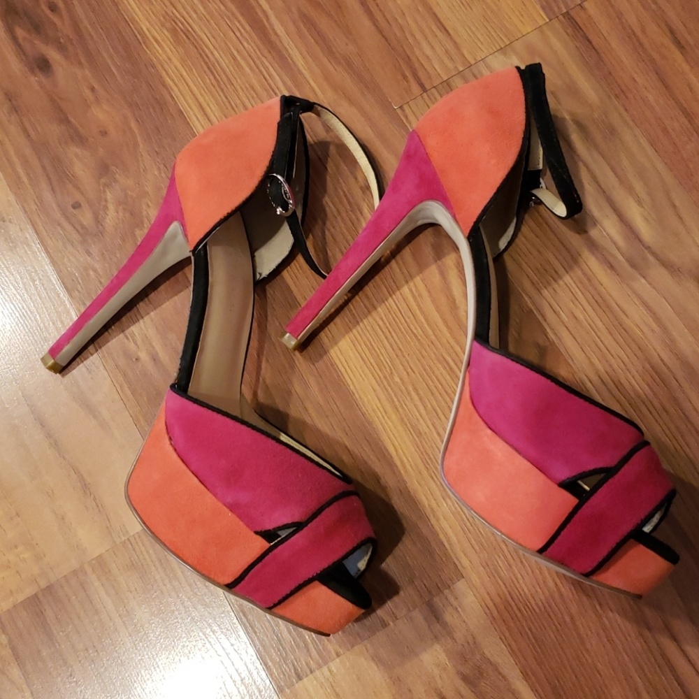 NWOT Ivanka Trump Size 8.5 Multi-Colored Heels - Picture 2 of 6